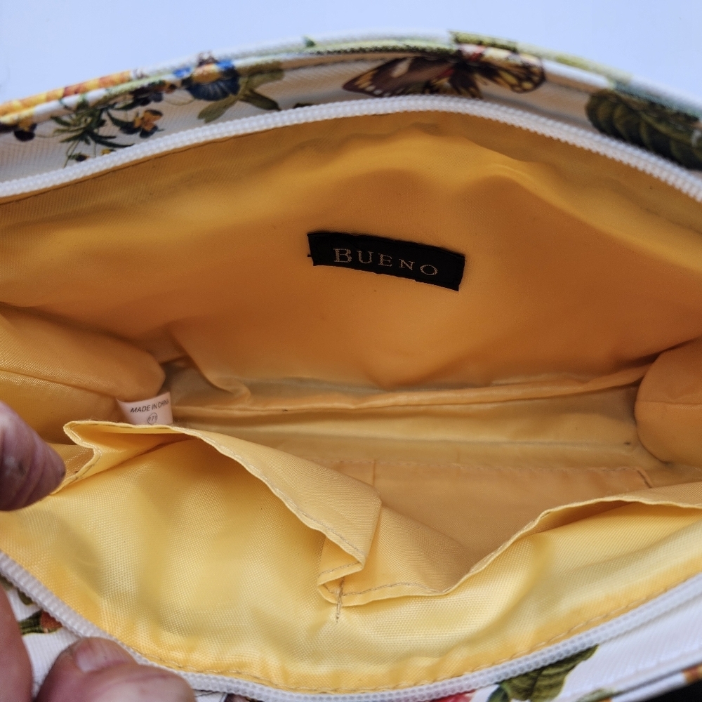 Bueno Floral/ Botanical Crossbody Bag with Brown Strap - Picture 5 of 6